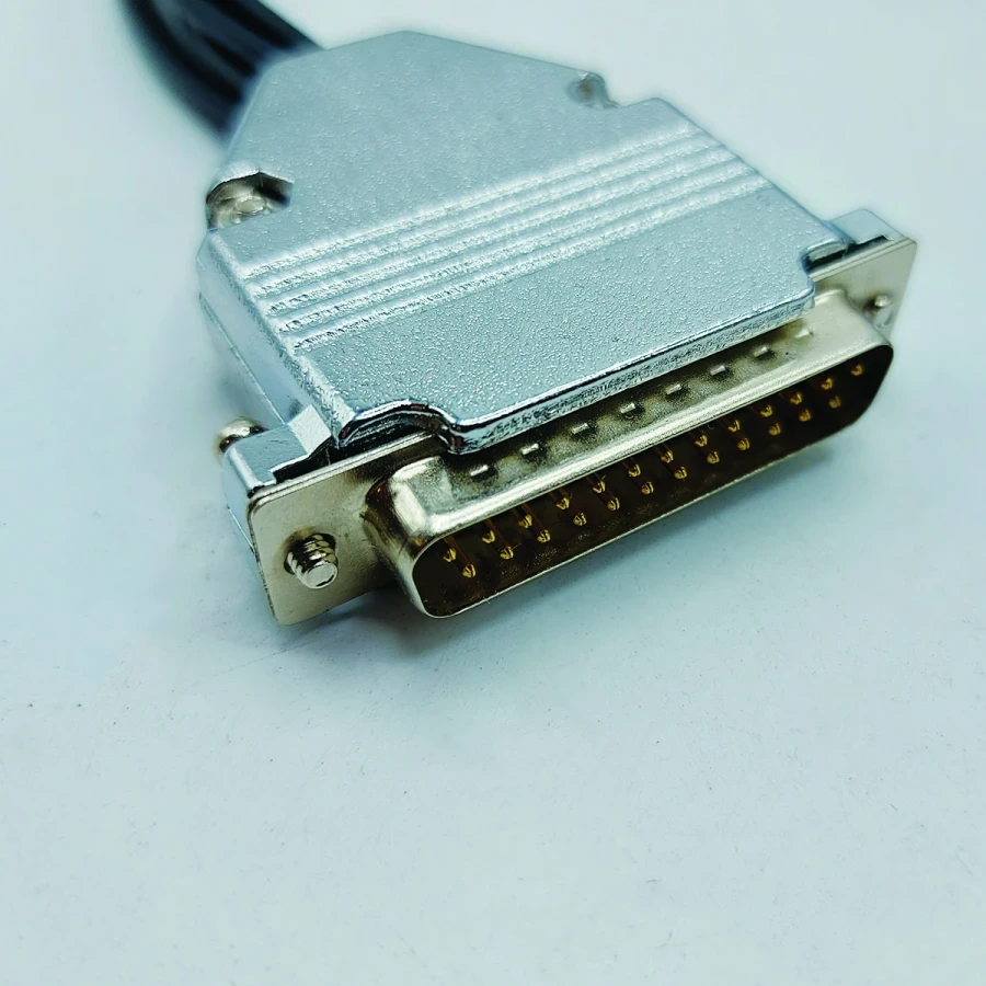 کابل تبدیل 1 به 8 DVI به BNC پاناسونیک مدل WJ-CA68 طول 0.4 متر