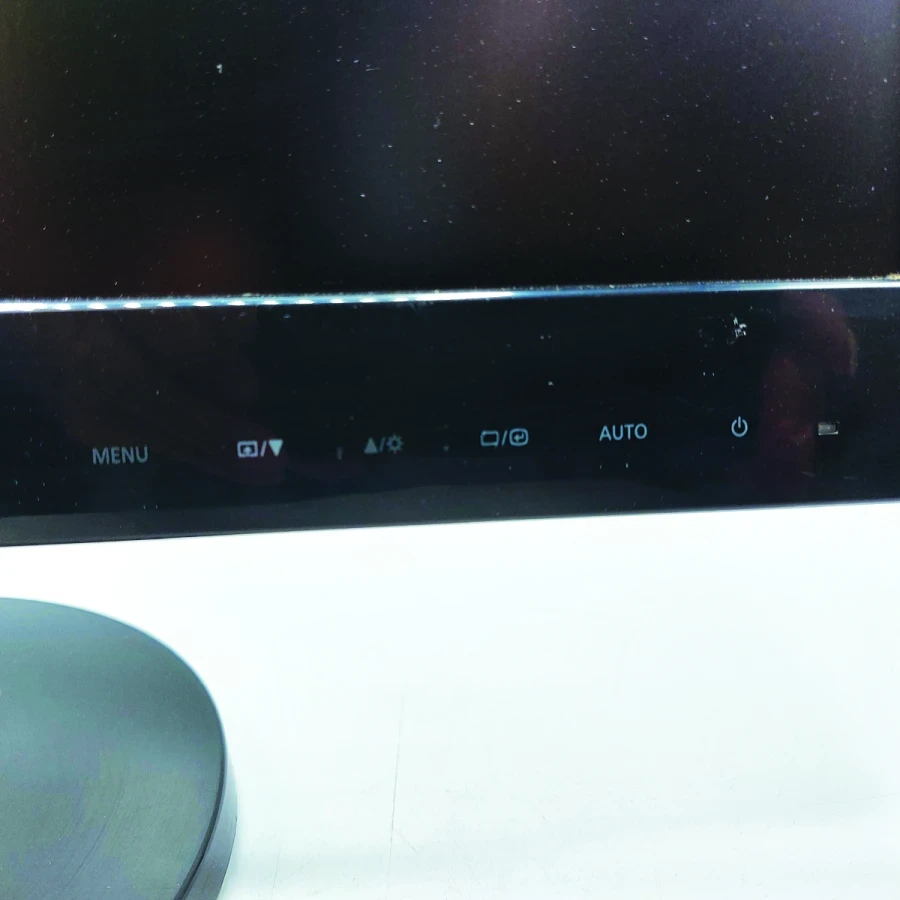 مانیتور سامسونگ مدل Samsung SN1943 PLUS سایز 19 اینچ (استوک)